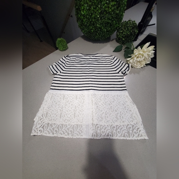 RACHEL ROY Sublime t-shirt rayé à manches courtes avec appliqué de dentelle - Picture 4 of 5